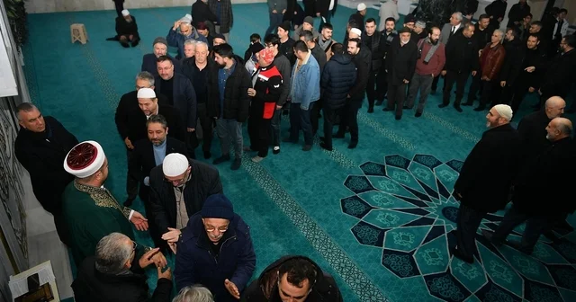 Başkan Büyükkılıç, sabah namazında vatandaşlarla buluştu Kayseri Haberleri