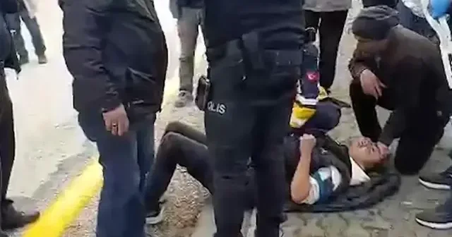 Ankara’da motosiklet sürücüsü köpeğe çarpmamak isterken kaza yaptı VİDEO İZLE