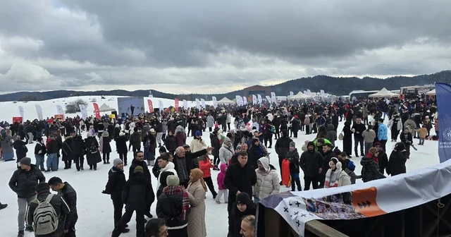 Keltepe Kayak Festivali renkli görüntülere sahne oldu Karabük ün zirvesinde kayak festivali heyecanı 7 den 70 e herkes kayak festivalinde doyasıya eğlendi Karabük Haberleri