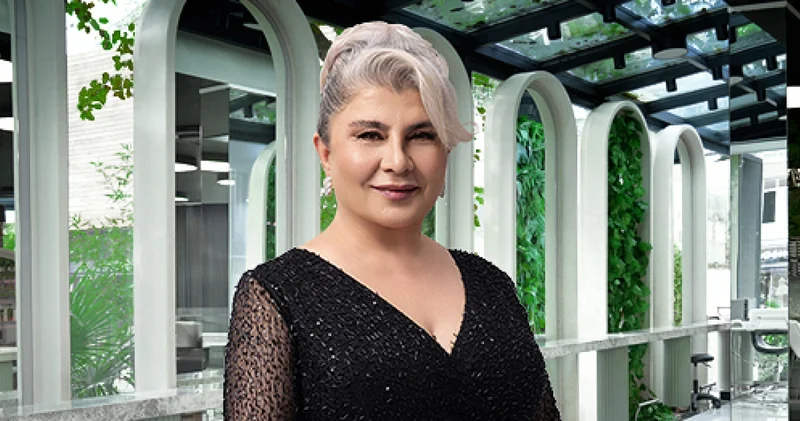 Devrim Yakut: Hayriye , gelenekleri silah gibi kullanıyor