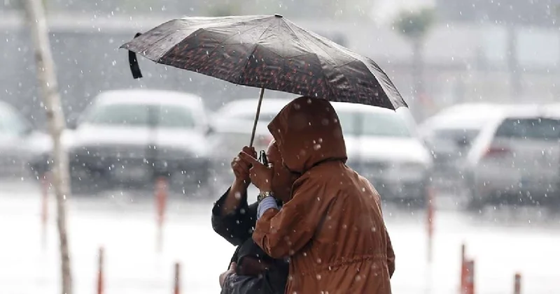 Çok kuvvetli sağanak geliyor: Bakanlık 9 ilde sarı kodlu alarm verdi