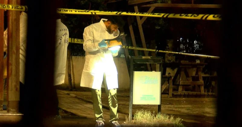 Husumet parkta kanlı bitti: 1 ölü, 2 yaralı Son dakika haberleri