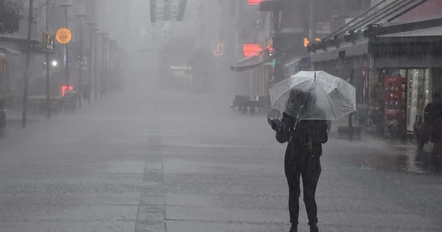 Ege de fırtına ve kuvvetli yağış uyarısı İzmir Haberleri