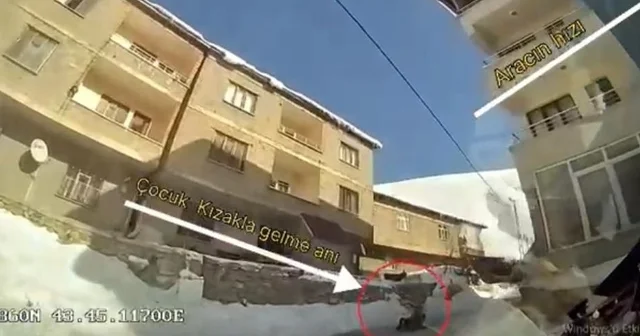 Kızakla kayarken halk otobüsünün altında kalan Lezgin öldü Hakkari Haberleri