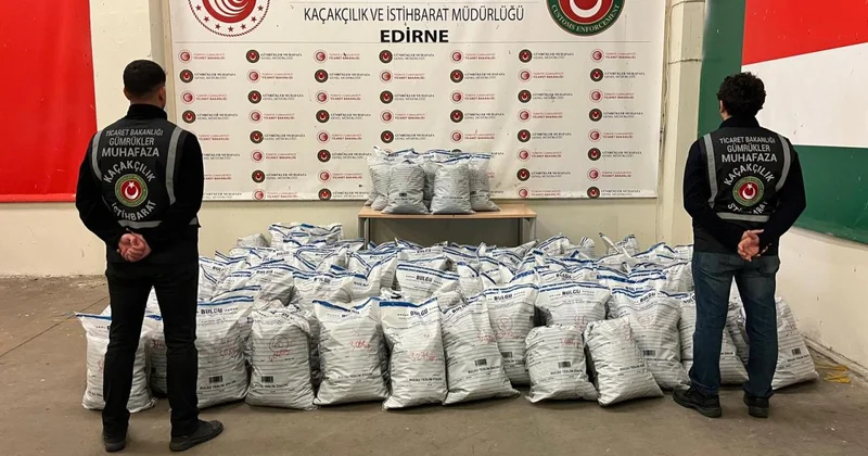 Sınır kapıları ve havalimanlarında 1,6 milyar liralık uyuşturucu ele geçirildi