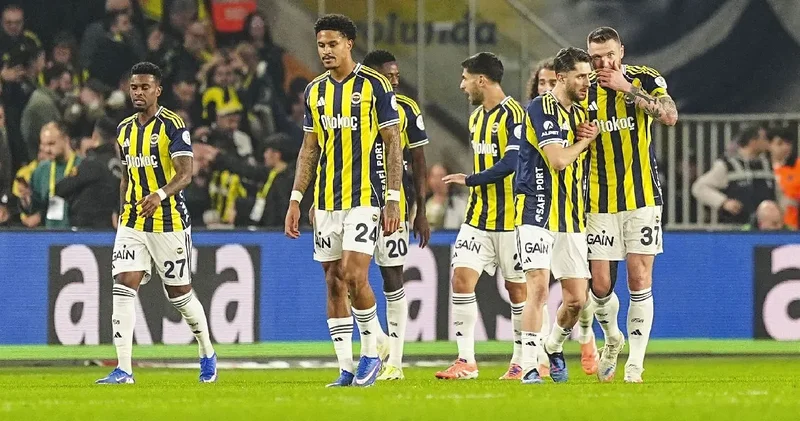 Fenerbahçe de bir sakatlık daha: Maça devam edemedi
