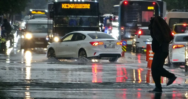Sıcaklık artıyor, şiddetli sağanak ve rüzgar var! Son dakika hava durumu Son dakika haberleri