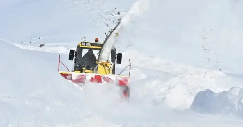 Sivas ta kar ve tipi nedeniyle 493 yerleşim yerinin yolu ulaşıma kapandı