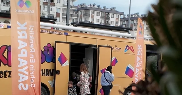 Kitaplar yola çıktı, durağı Sayapark oldu Mersin Haberleri