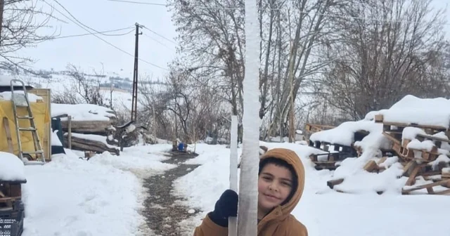 Palu daki buz sarkıtları görenleri şaşırttı Elazığ Haberleri