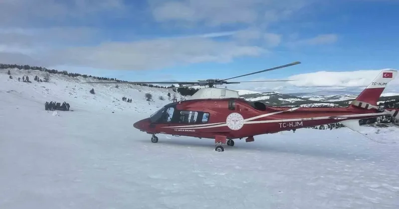Kayakta düşerek ayağını kıran genç hava ambulansıyla hastaneye kaldırıldı