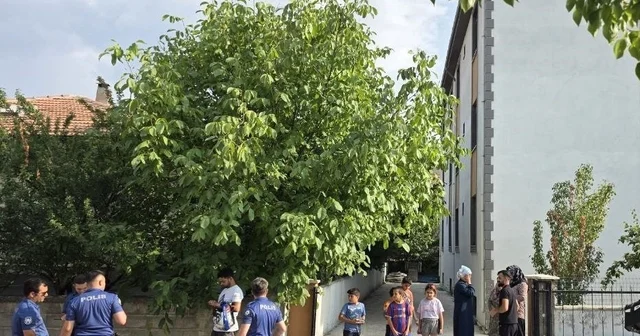 3 aylık yaşam mücadelesi son buldu Erzincan da üçüncü kattan düşen genç kadın hayatını kaybetti Erzincan Haberleri