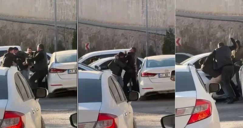 Yol verme kavgası kamerada! Trafiğin ortasında yumruklar konuştu