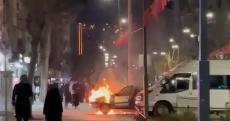 Siirt te seyir halindeki otomobil alev alev yandı