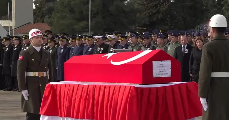 Düşen F 16 uçağında şehit olan binbaşına son görev