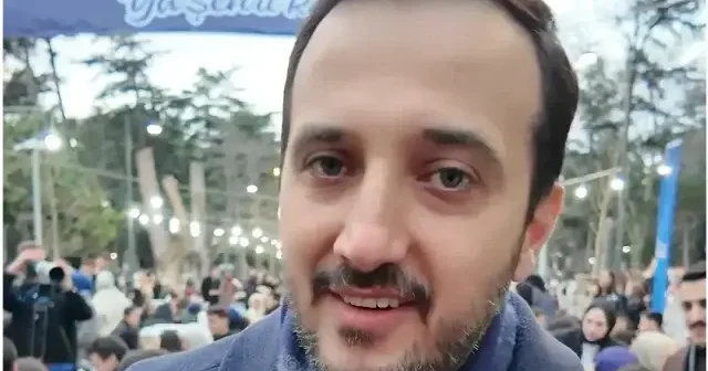 AK Parti İstanbul teşkilatı İstanbul Üniversitesi’nde binlerce öğrenciyle iftar sofrasında buluştu VİDEO İZLE