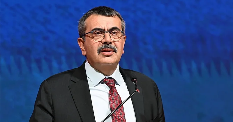 Meclis te laiklik yemini eden bakan laiklik bildirisini imzalayanlara dava açtı Sözcü Gazetesi