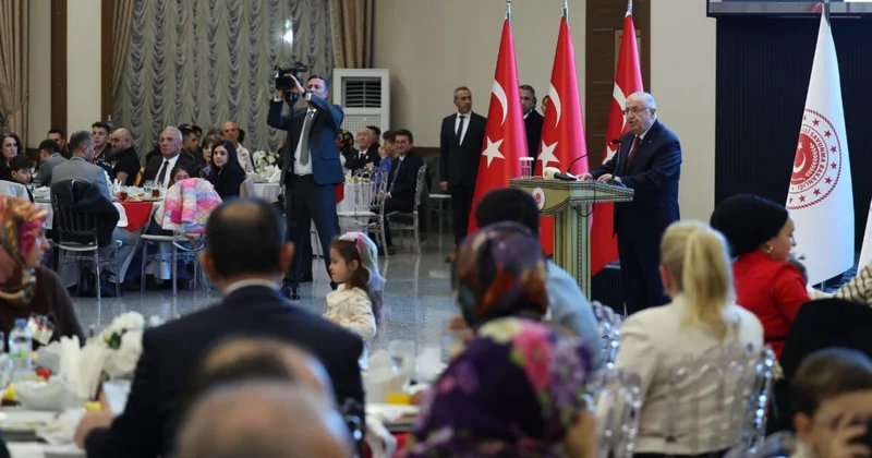 Bakan Güler, şehit aileleri ile iftarda buluştu