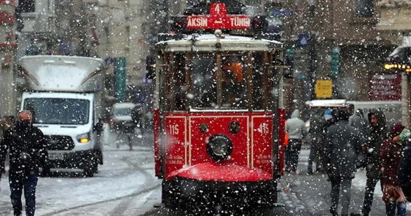 Son Dakika İstanbul un 15 ilçesine kar geliyor! Valilik tedbirli olun diyerek duyurdu