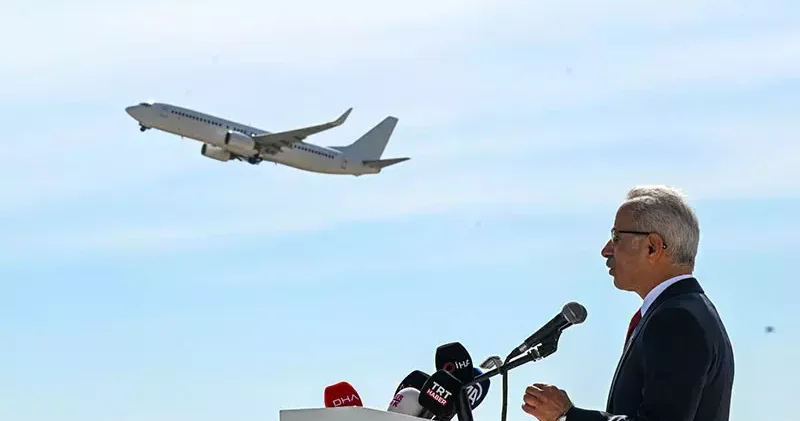 Bakan Uraloğlu: Türkiye, hava seyrüseferinde en yüksek hizmet birim sayısına ulaştı