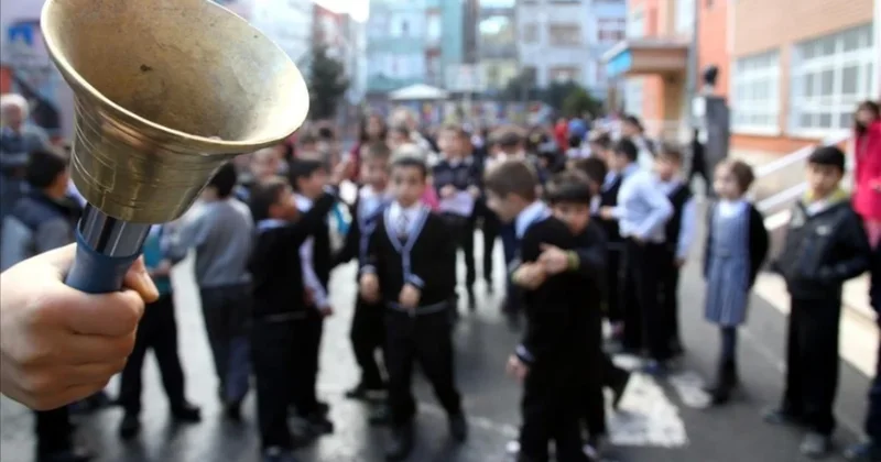 İlahinin okul zili yapılmasına karşı çıkan veli ifadeye çağırıldı Sözcü Gazetesi