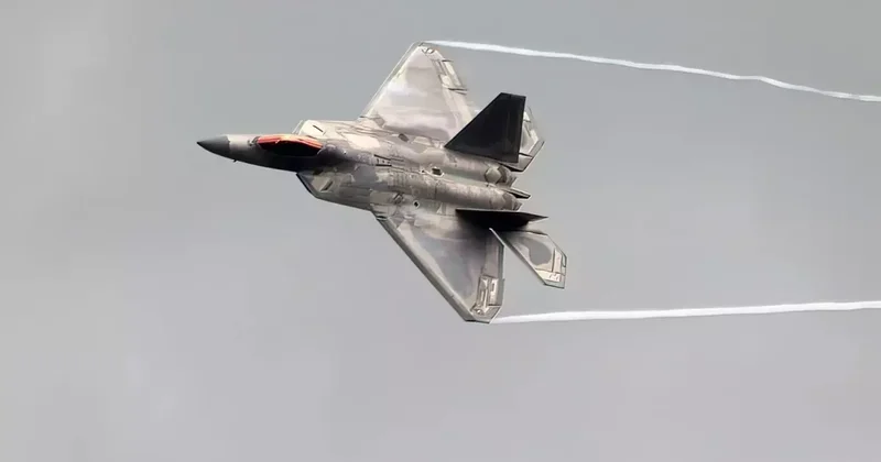 ABD F 22 Savaş Uçakları İsrail de