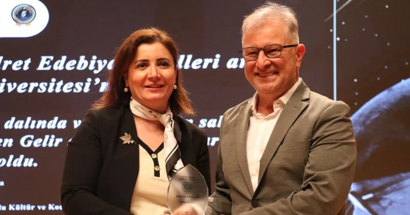 Cevdet Kudret Edebiyat Ödülü Yekta Kopan a verildi