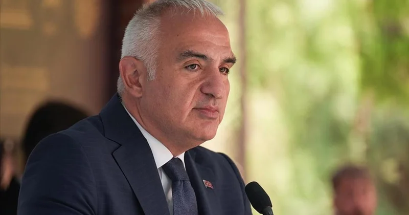 Bakan Ersoy: Türkiye nin dört bir yanına bilgiyi, kültürü ve iyiliği taşımaya devam ediyoruz