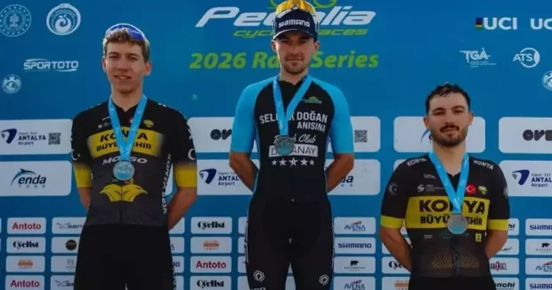 Zaferlere doymuyorlar! 3 madalyayla şampiyon oldular