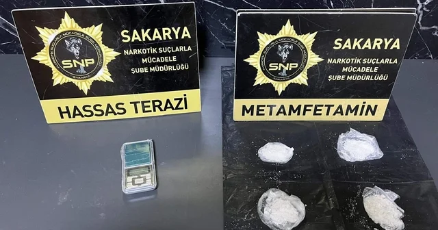 İstanbul dan Sakarya ya zehir taşıyan iki şahıs tutuklandı Sakarya Haberleri