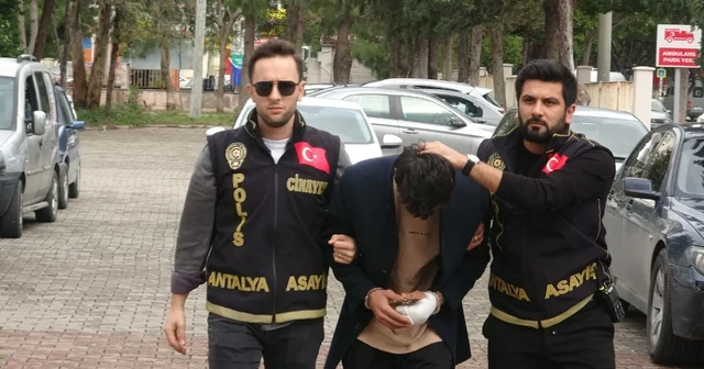 Antalya da 20 yerinden bıçaklayarak öldürdüğü gencin telefonunu foseptik çukuruna atmış Antalya Haberleri