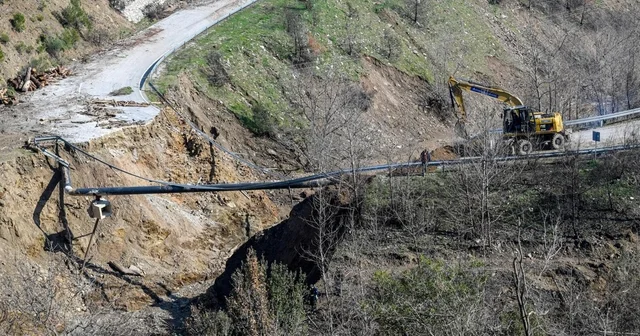 Ödemiş te çöken yolda çalışmalar başladı İzmir Haberleri