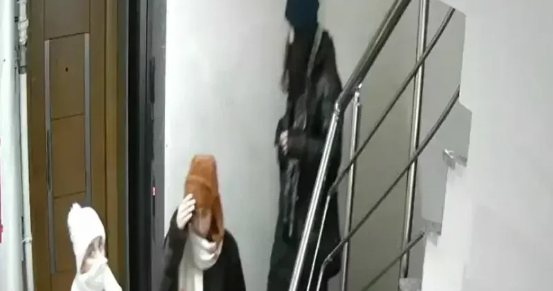 Maltepe’de apartmanlara giren 3 kadın hırsızlık yapamadan yakalandı