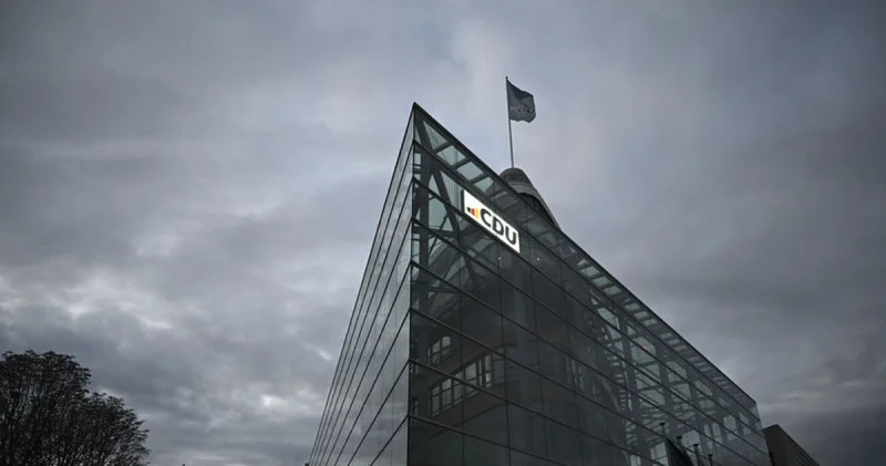 Almanya da CDU, vatandaşlık için en az 8 yıl ikamet şartının yeniden getirilmesini istiyor Dış Haberler