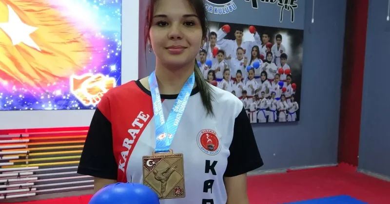 Babası kendini savunmayı öğren dedi, o şampiyon oldu