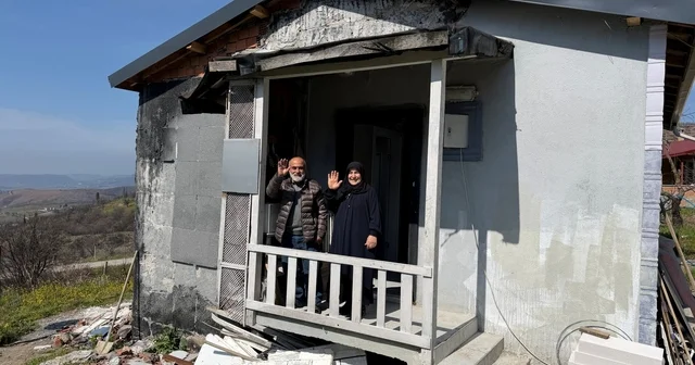 Yangında evleri küle dönmüştü: Aktekin çiftinin sıcak yuvası yeniden kuruldu Melahat Aktekin: Bize yardım edenleri kalbime yazdım Kocaeli Haberleri