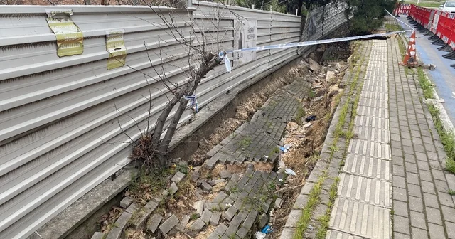 Bursa da hafriyat çalışmasında yola zarar verdiler Nilüfer Belediyesi anında tedbir alarak muhtemel olayın önüne geçti Bursa Haberleri