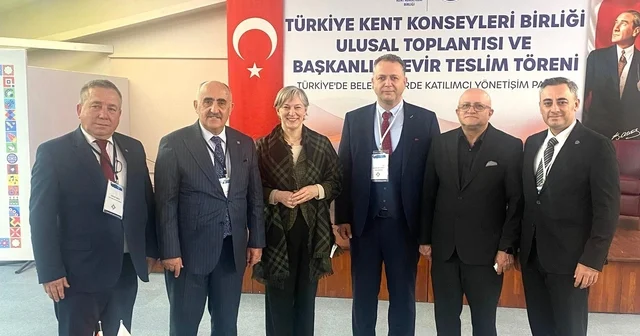 Başkan Tanfer, Belediyelerde Katılımcı Yönetişim paneline katıldı Erzurum Haberleri