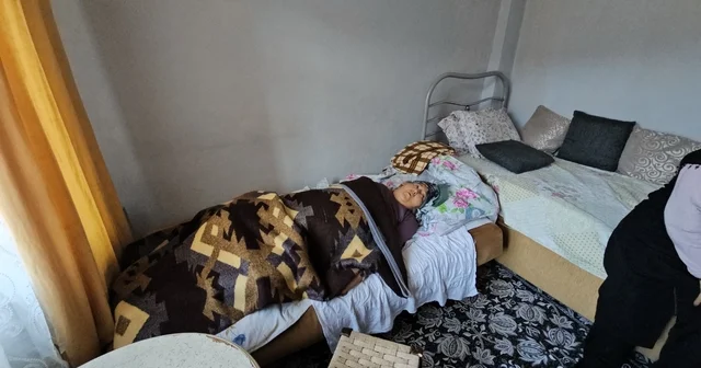 İHA nın haberi ses getirdi: Yatağa bağımlı yaşlı kadın koruma altına alındı Zonguldak Haberleri