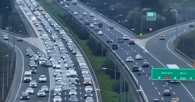 Bayramda Bolu Dağı Tüneli nden geçen araç sayısı şoke etti: Verileri bakanlık açıkladı VİDEO İZLE