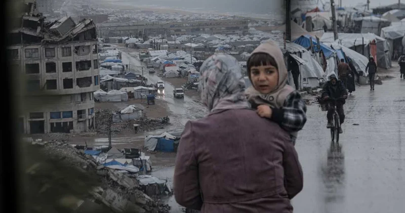 İsrail ablukası altındaki Gazze’yi şimdi de yağmur fırtınası vurdu!