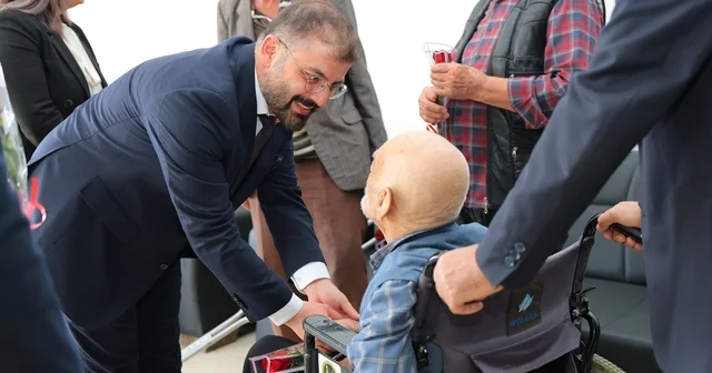 Bayburt ta huzurevi sakinlerinin Yaşlılar Haftası kutlandı Bayburt Haberleri