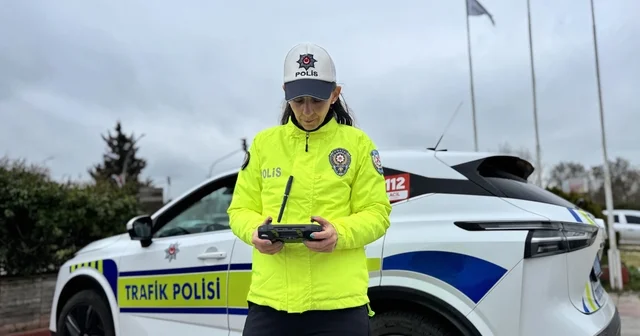 Edirne de trafik denetimleri arttırıldı: Araç kullanırken telefona bakanın ehliyetine el konulacak Edirne Haberleri