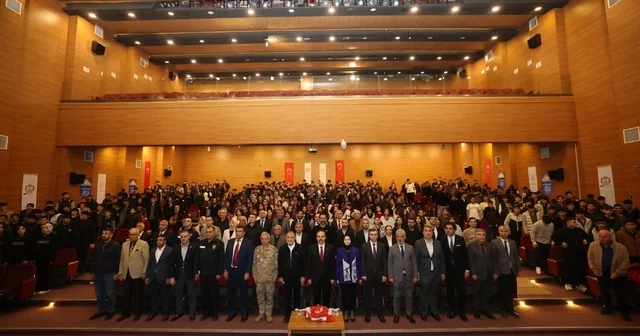 Siirt te Güneş Hadisesi söyleşi programı düzenlendi Siirt Haberleri