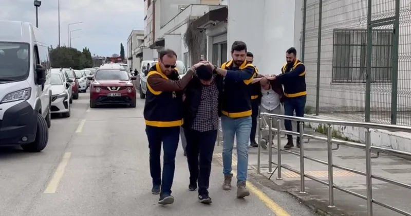 Adana da tırla yol kesen saldırgan baba oğul tutuklandı