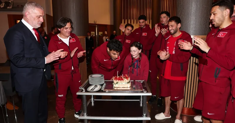 Milli Takım kampında sürpriz doğum günü Sözcü Gazetesi
