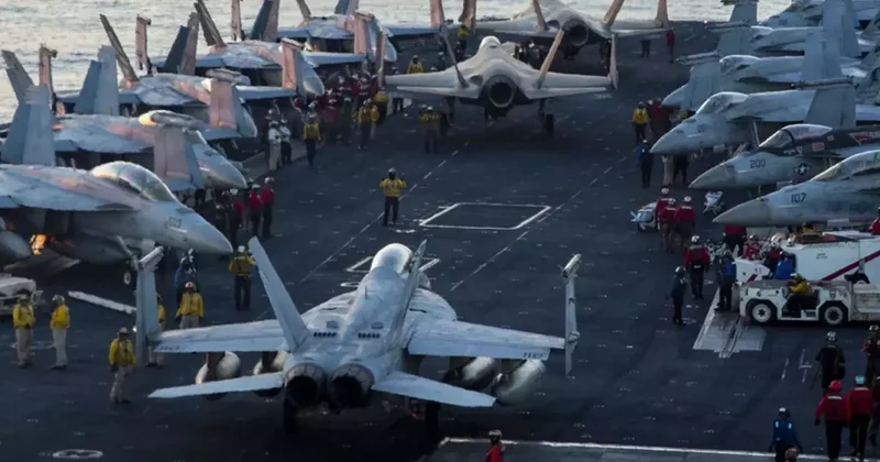 İran, USS Abraham Lincoln u Gözetliyor