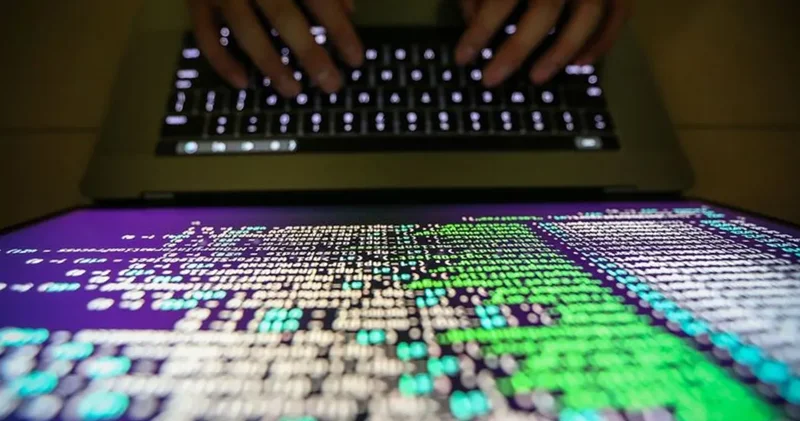 Öğrencilerin kişisel verileri çalındı! 770 bin kişinin bilgileri ifşa oldu