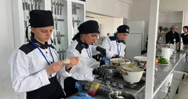 Tatvan da 2. Uluslararası Gastronomi Yarışması düzenlendi Bitlis Haberleri