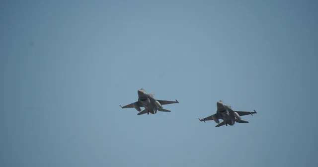 Edirne de F 16 ve Bayraktar Akıncı dan prova uçuşu Edirne Haberleri